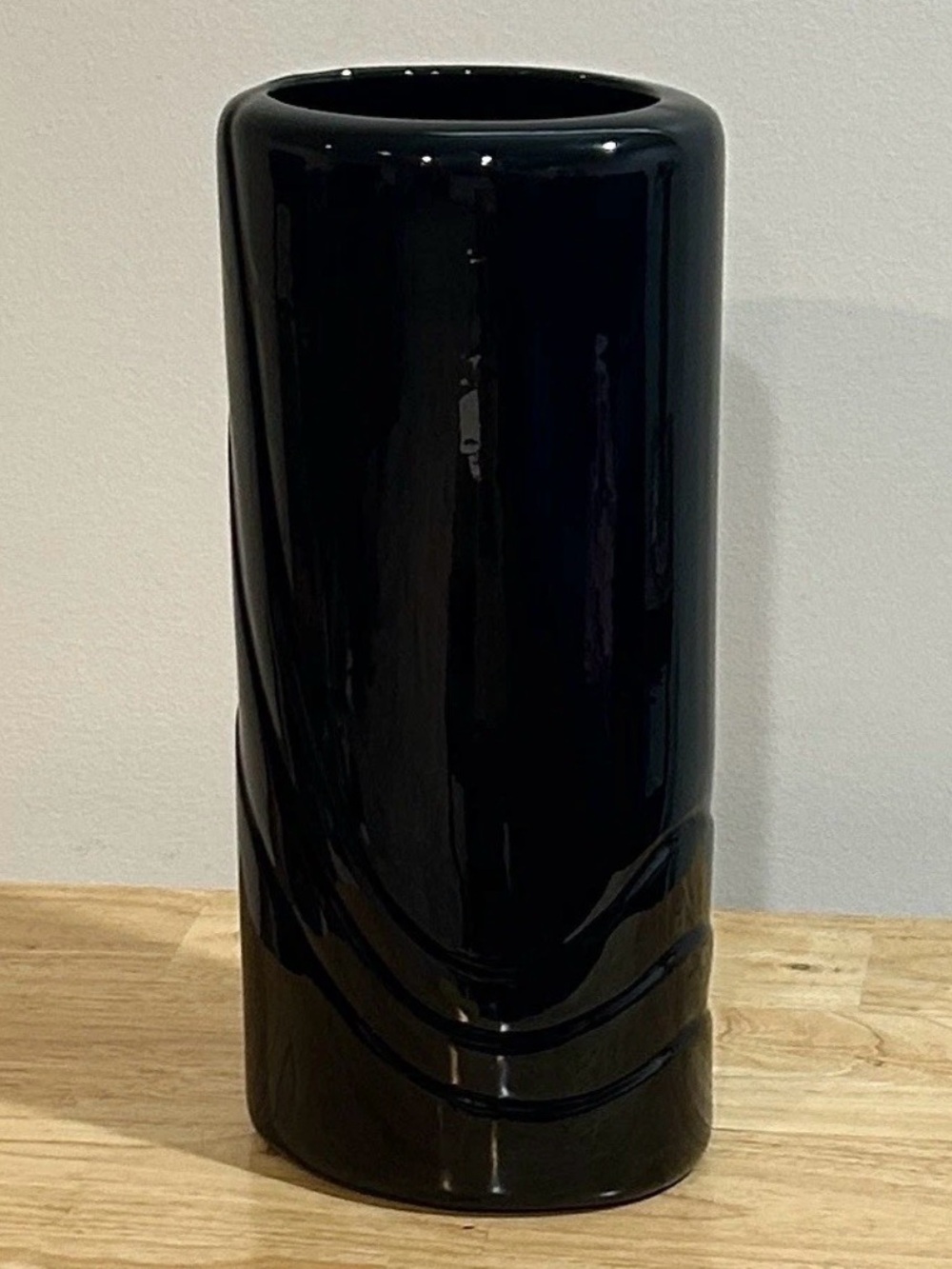 Vintage NOS Haeger 12" Black Cylinder Vase Art Deco Waterfall Wave Pattern